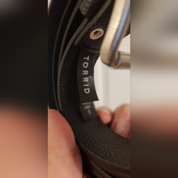 Torrid Black Leather Belt. Size 5 - Picture 3 of 4
